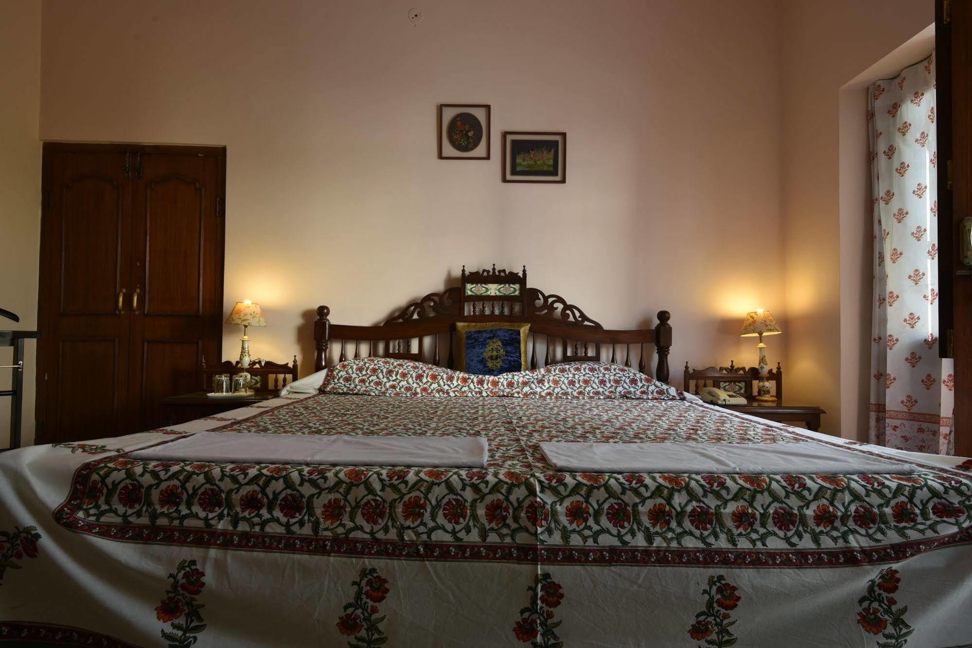 Rawla Rawatsar Bed & Breakfast Jaipur Bagian luar foto